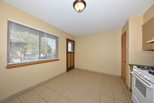 Foto del edificio - 4409 N 88th St