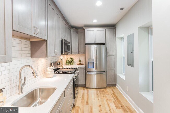 Foto del edificio - 522 S Bethel St
