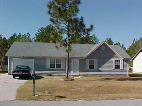Building Photo - 103 N Ginger Dr
