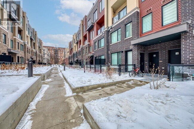 Photo du bâtiment - 3546 Colonial Dr