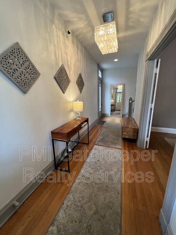 Building Photo - 1279 Ida St