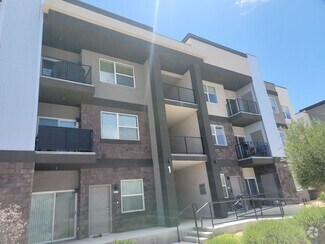 Building Photo - 5801 S Garnet Dr