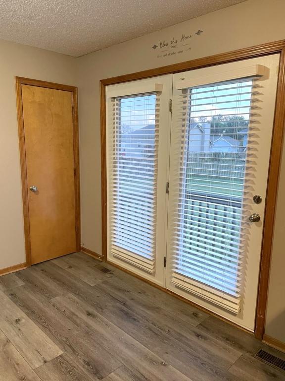 Building Photo - 211 E 22nd St