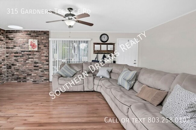 Foto del edificio - 315 Gardners Terrace Rd