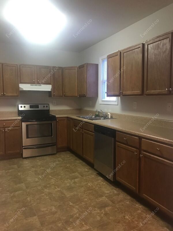 Foto del edificio - 1713 Everett St