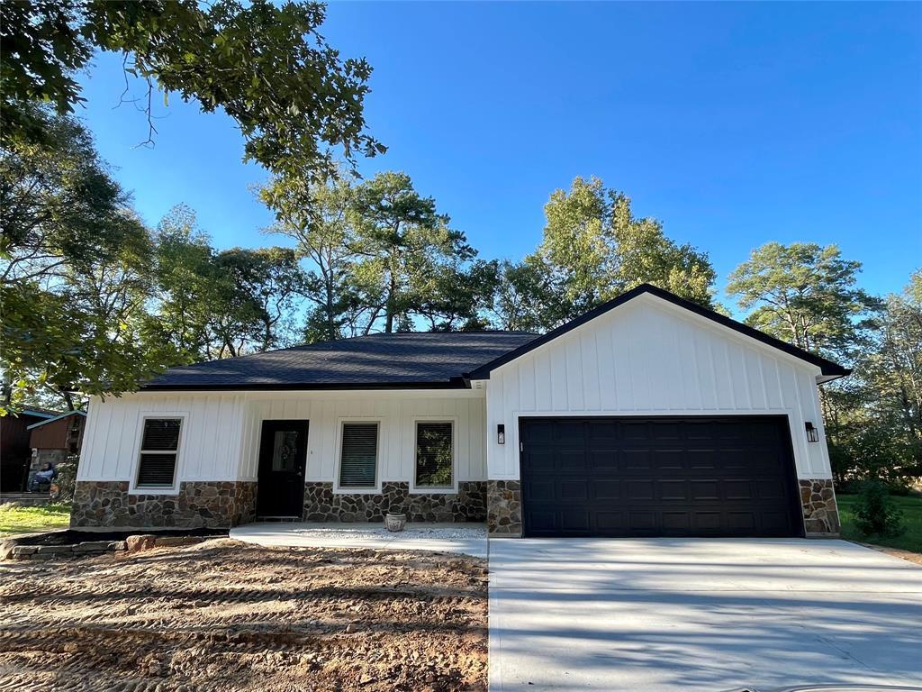 Primary Photo - 10725 Royal York Dr