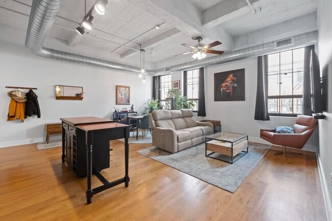 Building Photo - 325 Palisade Ave