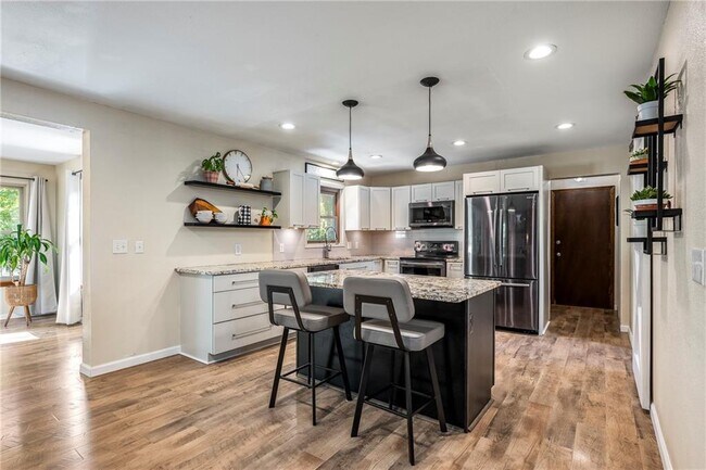 Foto del edificio - 1 Penzance Dr