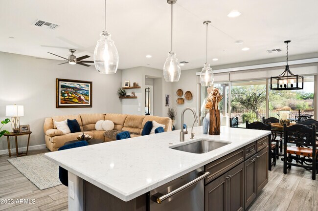 Foto del edificio - 17451 E Cindercone Ct
