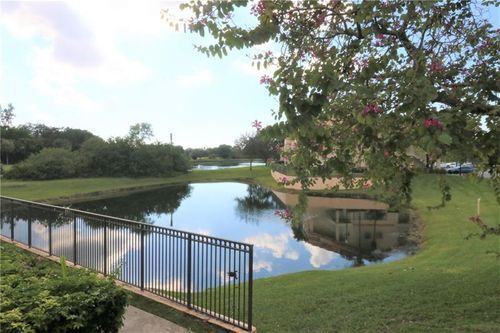 Building Photo - 3345 Pinewalk Dr S