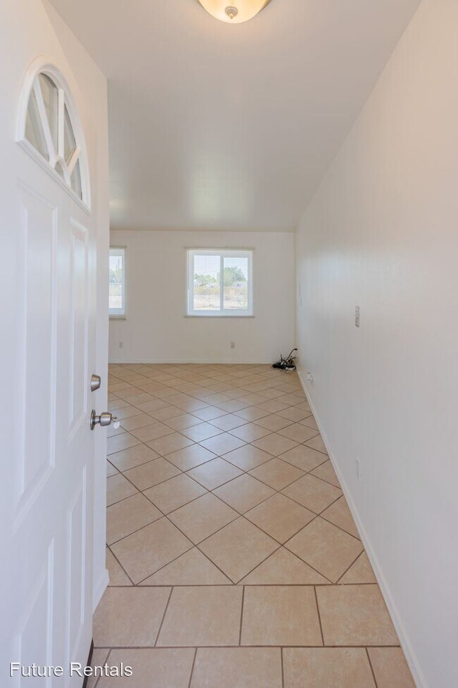 Foto del edificio - 2 br, 1 bath House - 1505 W 6th