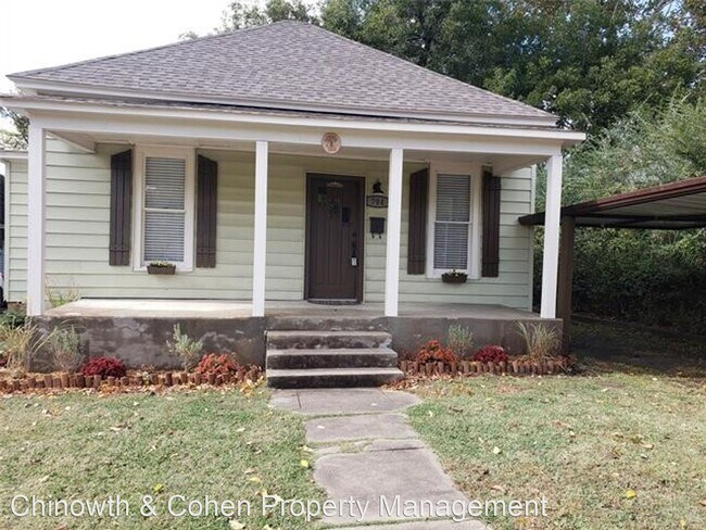 Building Photo - 2 br, 1 bath House - 704 S Poplar St