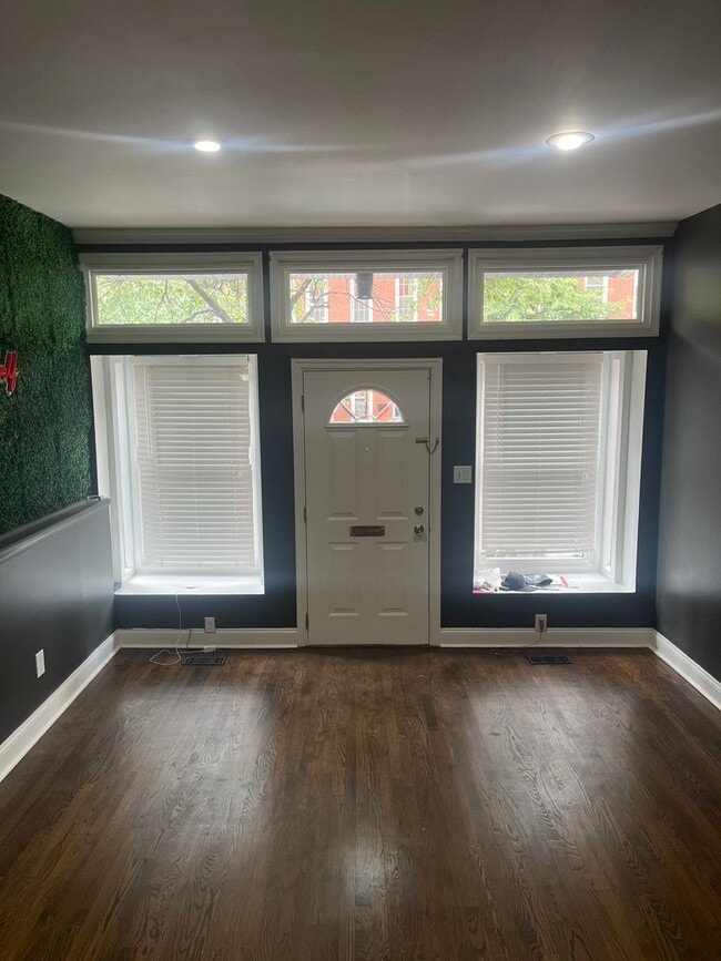 Building Photo - Renovated 1BR in Federal Hill + $500 Move-In Credit