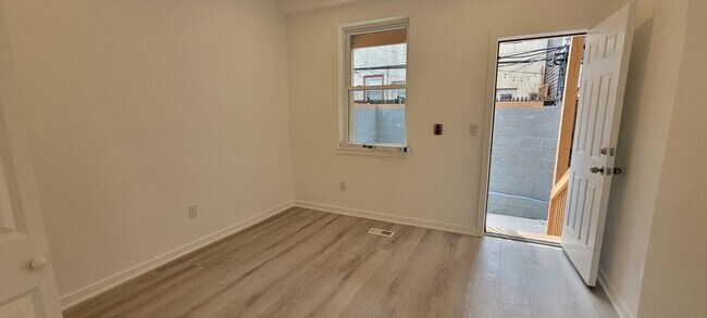 Foto del edificio - 2230 Christian St