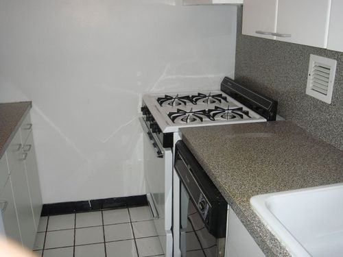 Foto del edificio - 320 W 55th St