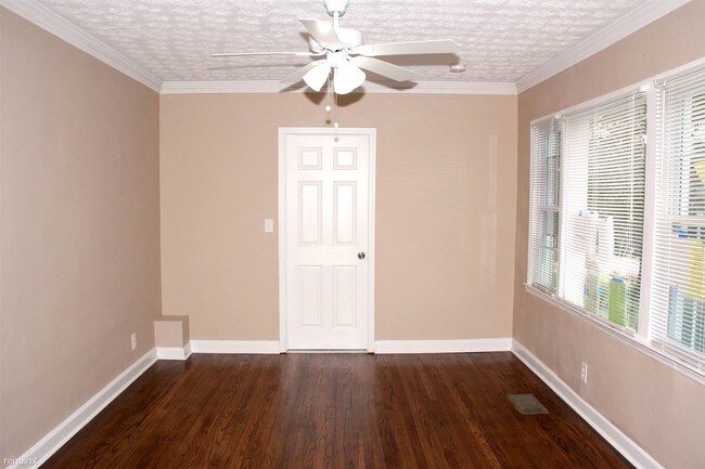 Building Photo - 3 br, 1 bath House - 552 Allendale Drive