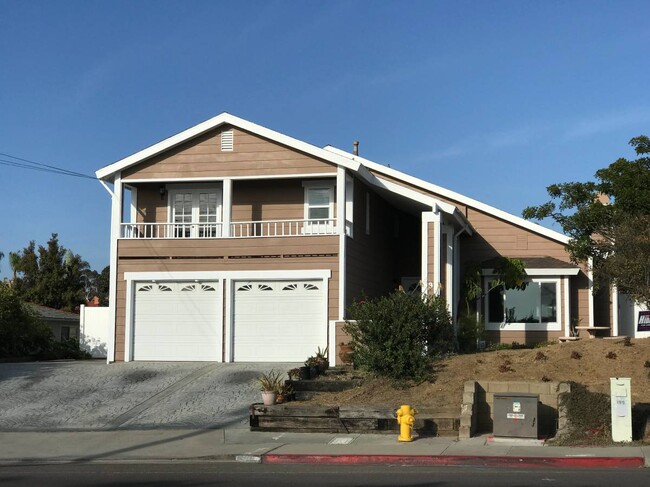 Entrance on Hilltop Drive - 499 Hilltop Drive