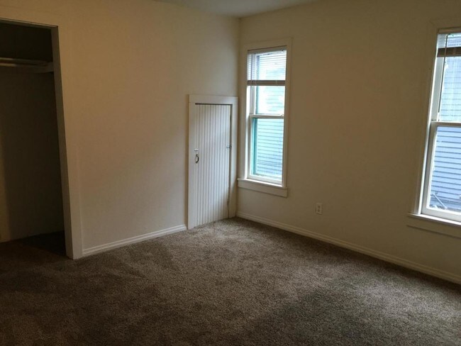Foto del edificio - 2124 W Broadway Ave, Unit 1