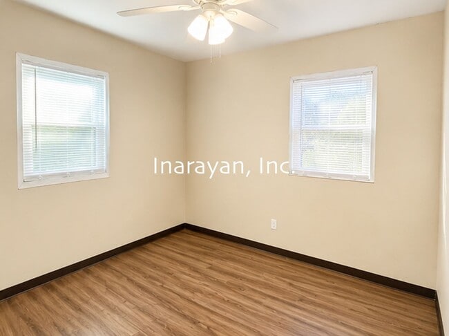 Photo - 2208 W Central Blvd Apartment