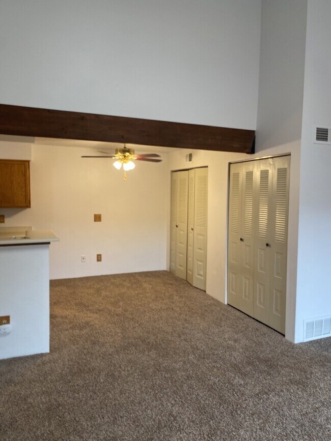 Foto del edificio - Spacious 2bd/2ba condo!