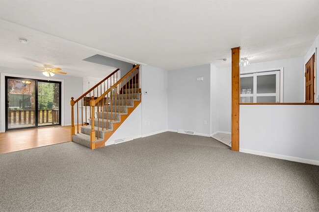 Building Photo - 206 Cardinal Ln