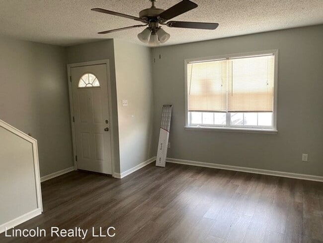 Building Photo - 2 br, 2.5 bath House - 1829 Remer Lane*