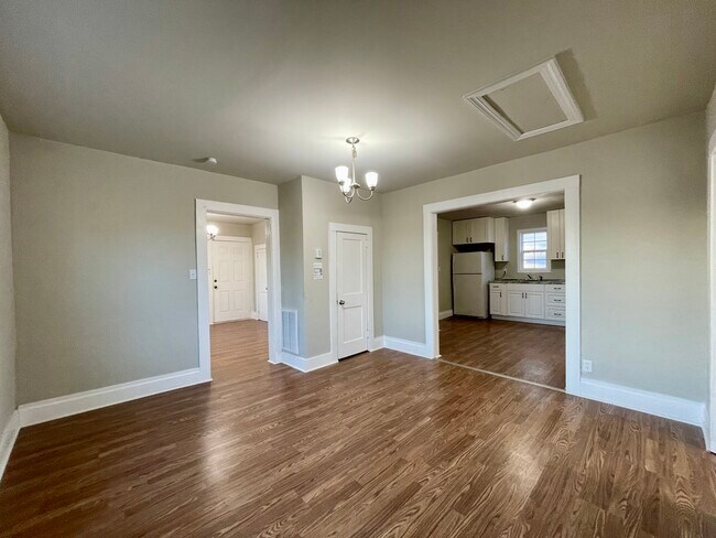 Building Photo - 917 Reid St