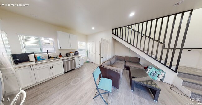 Building Photo - 5546 Mary Ln Dr