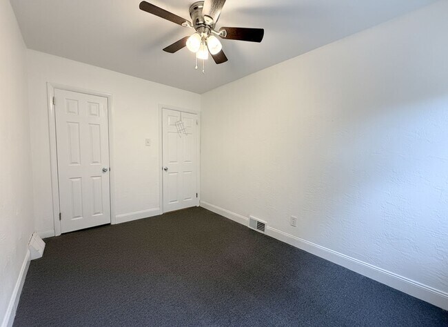 Foto del edificio - 7332 Ruskin Rd