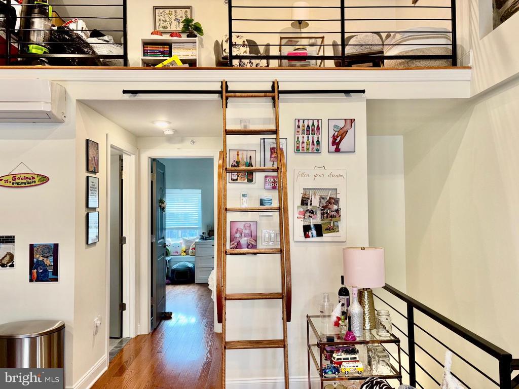 Foto principal - 6605 Ridge Ave