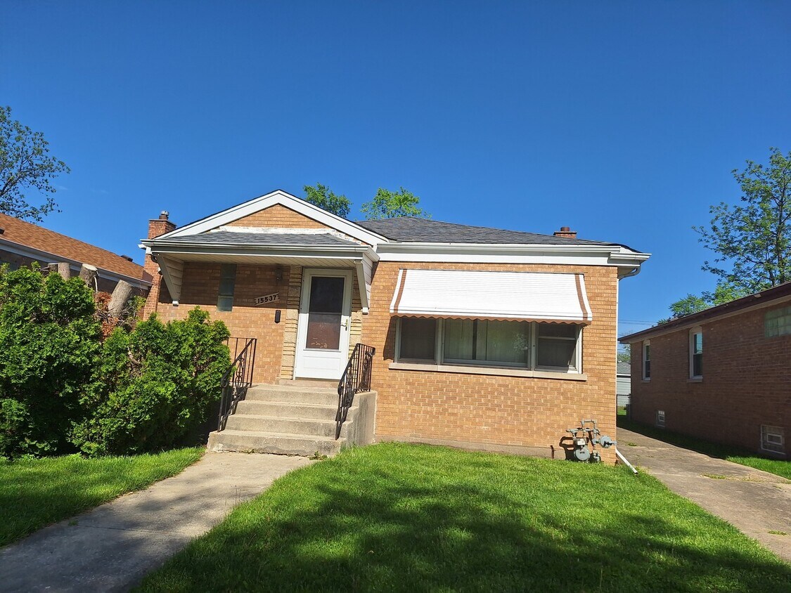 15537 Ingleside Ave, Dolton, IL 60419 House Rental in Dolton, IL
