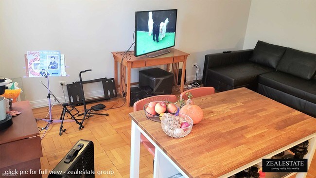 Foto del edificio - 1 br, 1 bath Apartment - 176 Seeley St A3