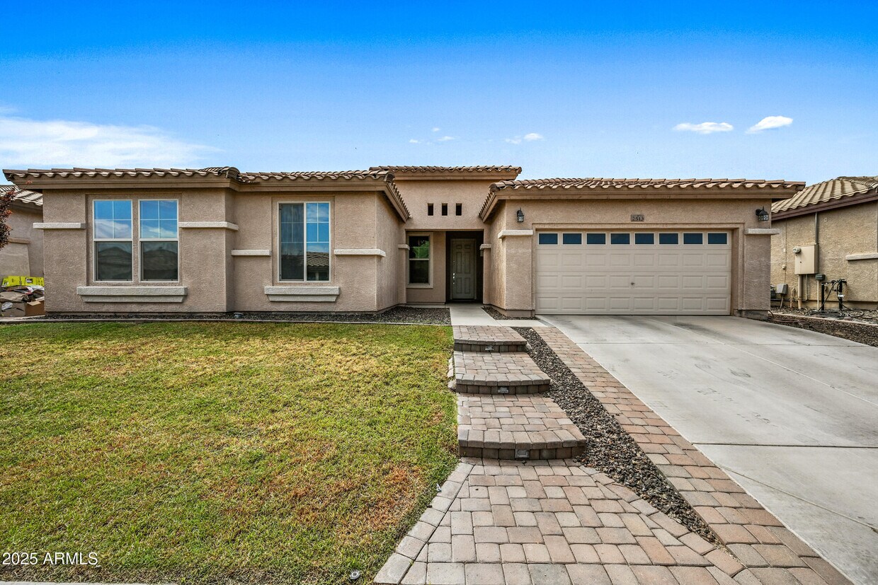 Primary Photo - 2513 W Hayduk Rd