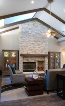 Building Photo - Villas at Bandera