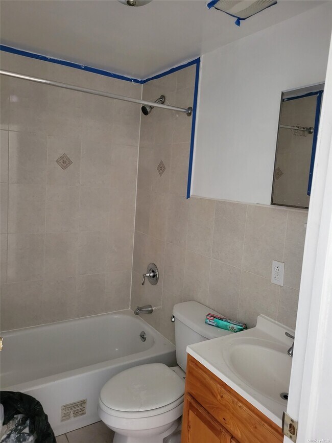 Foto del edificio - 105-8 101st Ave