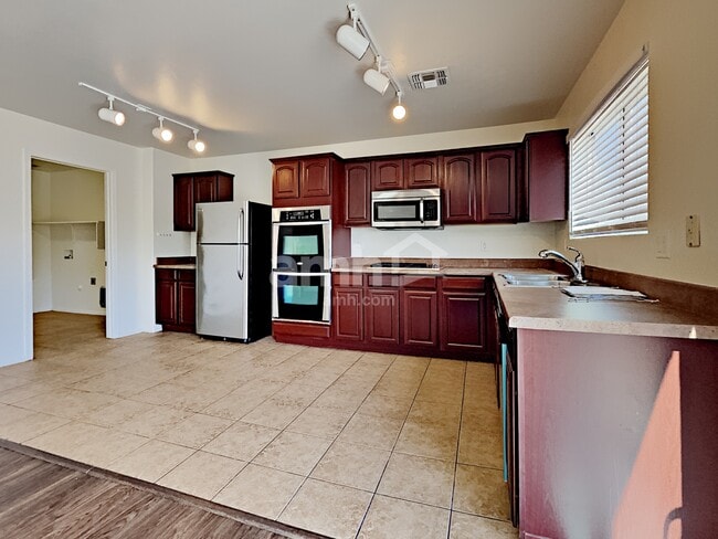 Foto del edificio - 4837 W Calle Don Alfonso