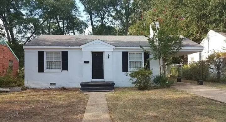 Primary Photo - 124 Courtland Dr