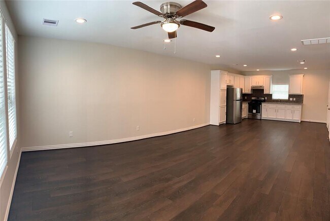 Foto del edificio - 4622 Haywood St