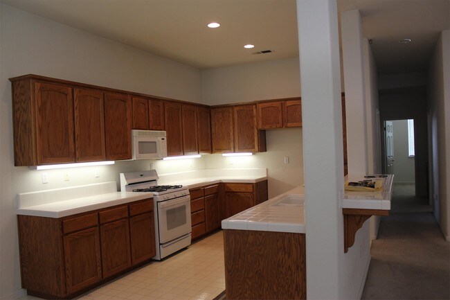 Building Photo - 1737 Fortress Way