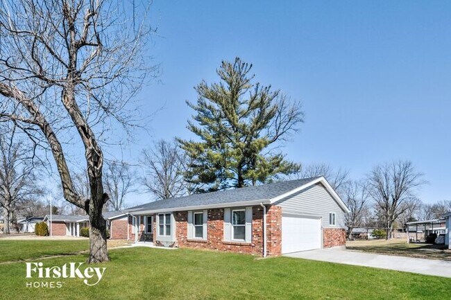 Building Photo - 30 White Plains Dr