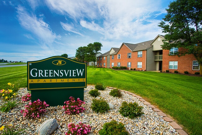 Building Photo - Greensview