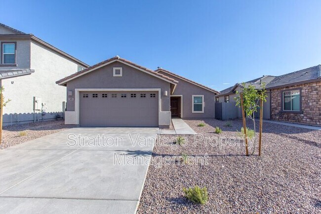 Foto del edificio - 305 Pinnacle Ridge Dr