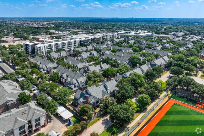 Foto aérea - Townhomes of Bent Tree