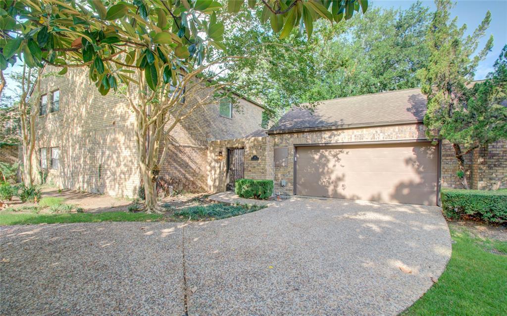 6 Town Oaks Pl, Bellaire, TX 77401 Condo for Rent in Bellaire, TX