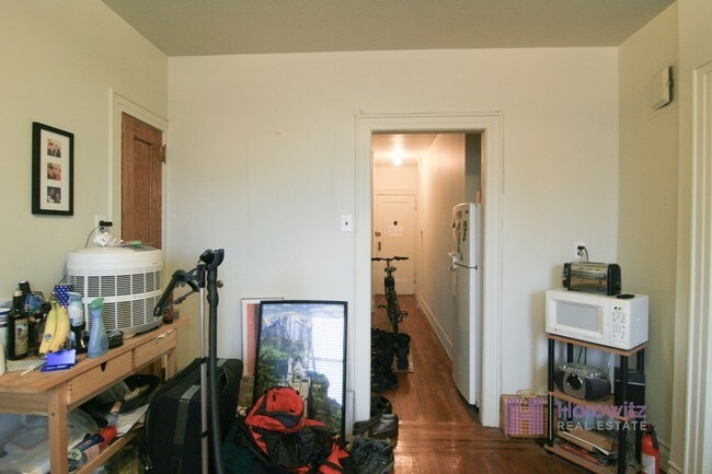 Building Photo - 34-48-48 32nd St