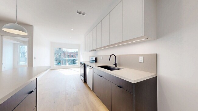 Photo du bâtiment - 3122 Dundas St W