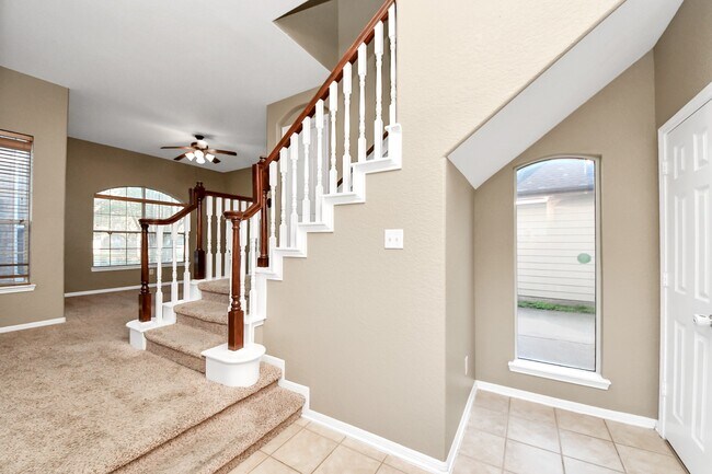 Foto del edificio - 21611 Shallow Glen Ln