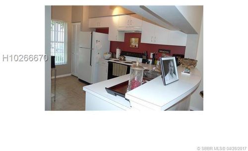 Foto del edificio - 16691 Hemingway Dr