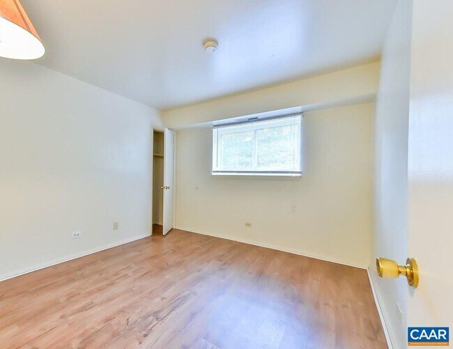 Foto del edificio - 1215 Wertland St