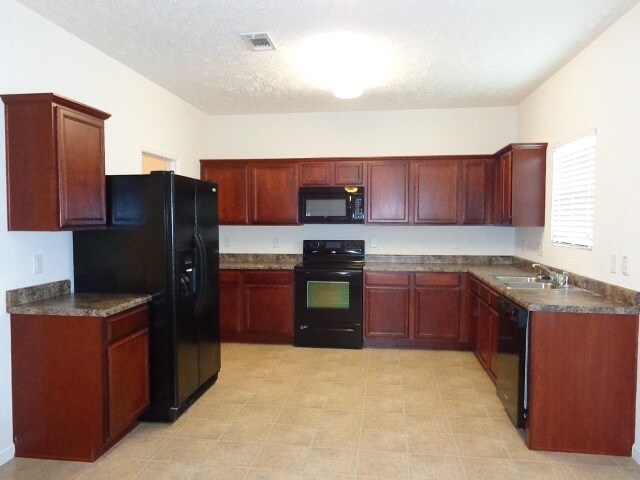 50 Shady Valley Dr Lebanon, TN 37087 - Alquileres en Lebanon, TN